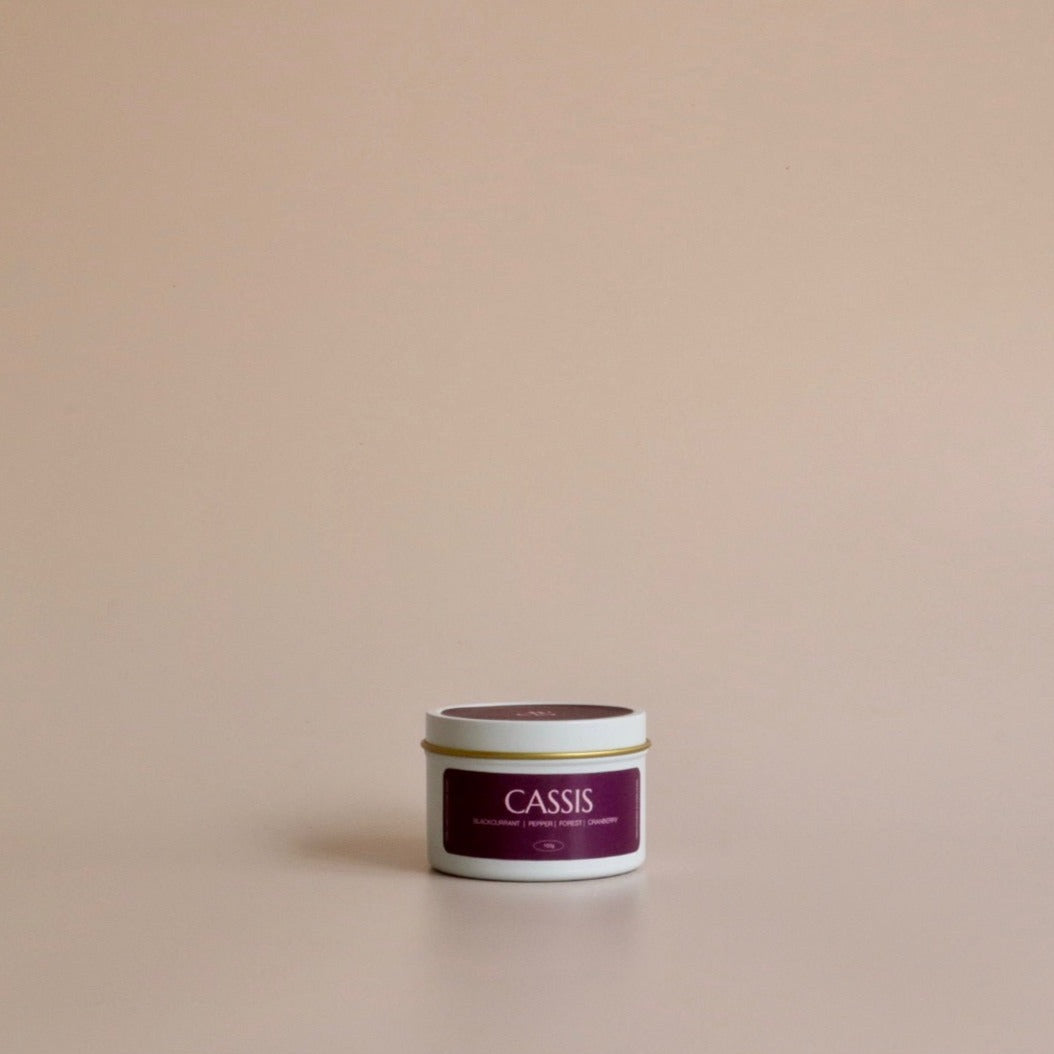 Cassis scented candle