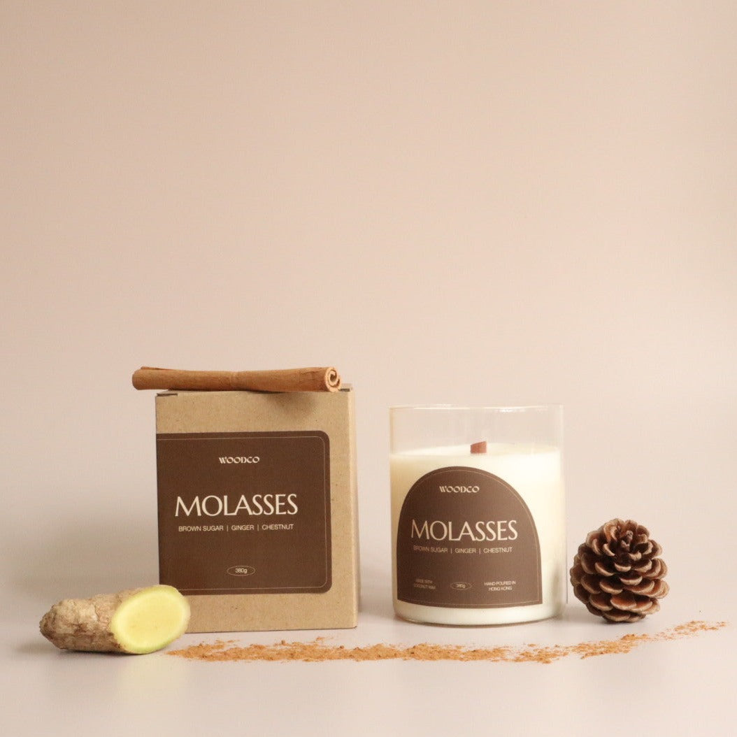 Molasses scented candle
